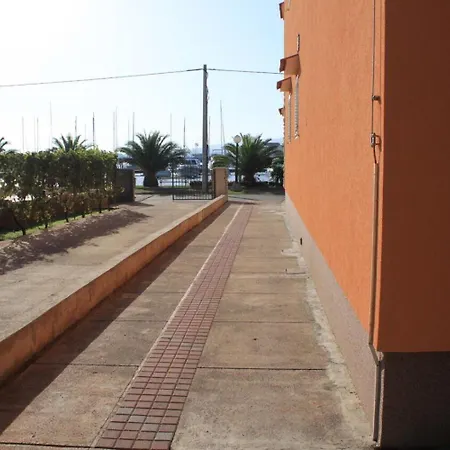 Sea View Апартаменты *